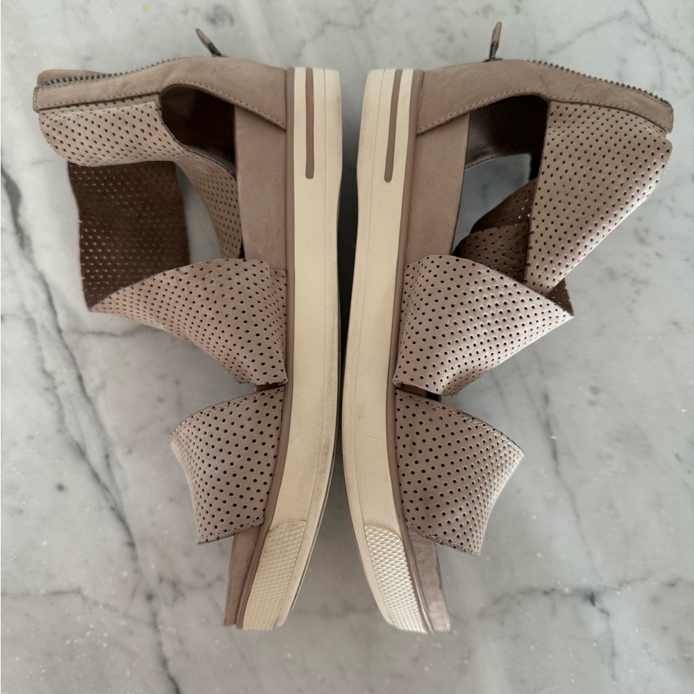 EILEEN FISHER Sport Casual Sneaker Sandal - Picture 3 of 12
